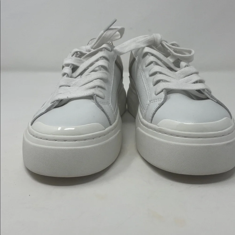 Ted Baker White Tan Addison Lace Sneaker Tennis Shoes Size 6 Like New Condition